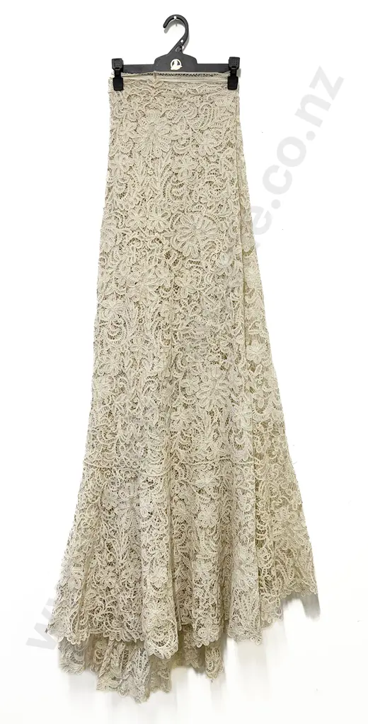 Vintage Handmade Lace (Wedding) Gown Image 1++