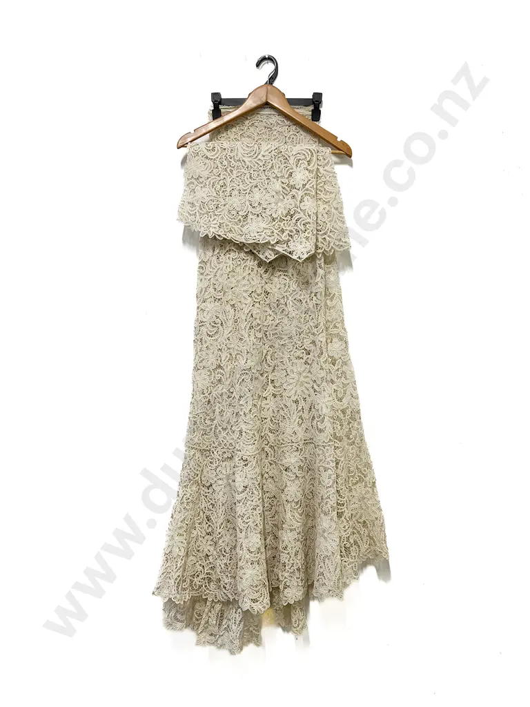 Vintage Handmade Lace (Wedding) Gown Image 1++