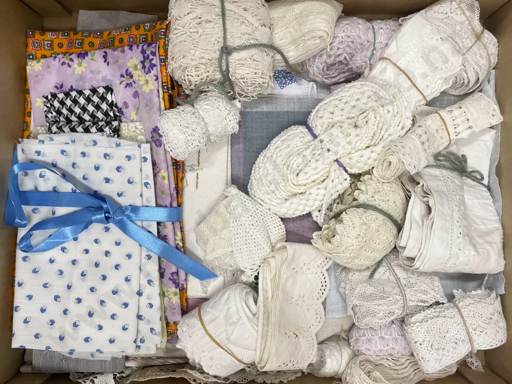 Collection Antique Laces Materials Image 1++