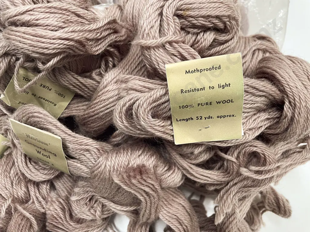 Heirloom Grounding Wool Image 1++