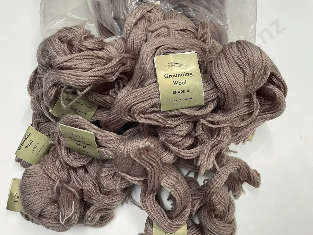 Heirloom Grounding Wool Image 1++