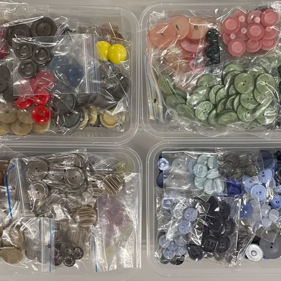 Qty Vintage Buttons