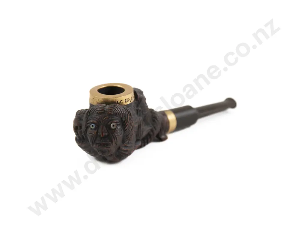 A Carved Wood Tobacco Pipe By Thomas Heberley (1876 - 1937) Image 1++