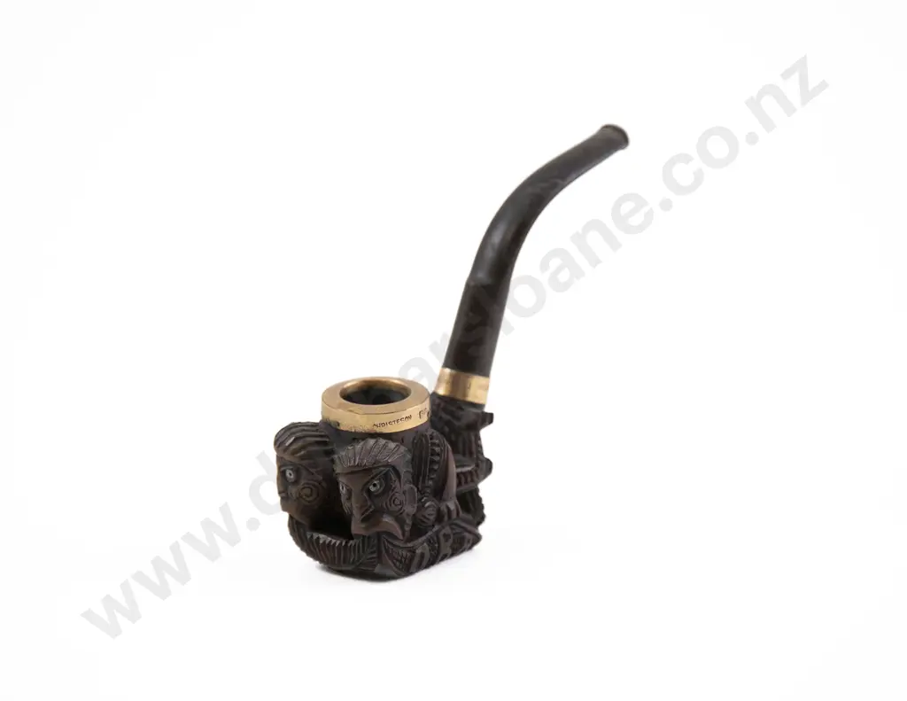 A Carved Wood Tobacco Pipe By Thomas Heberley (1876 - 1937) Image 1++