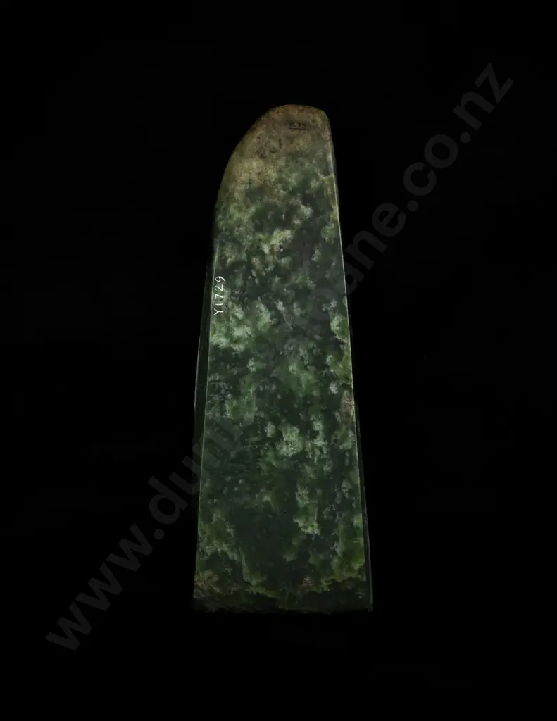 Pre-European Toki Pounamu Image 1++