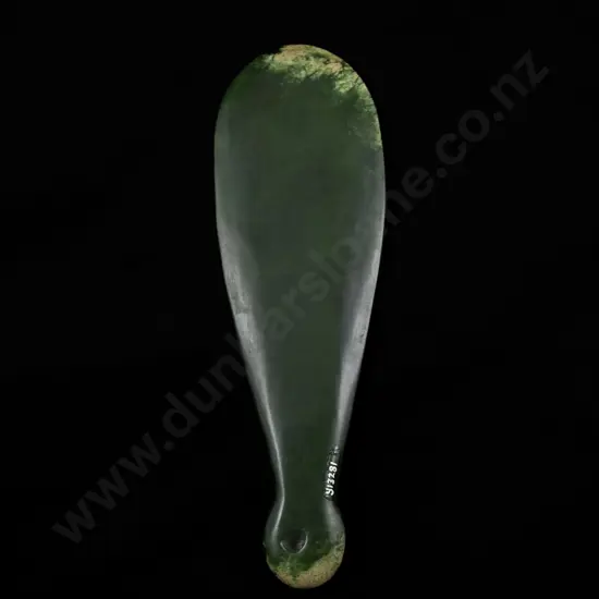 A Small Finely Carved 18th Century Mere Pounamu