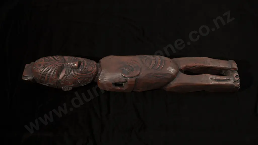 An Impressive 19th Century Poutokomanawa Figure Image 1++