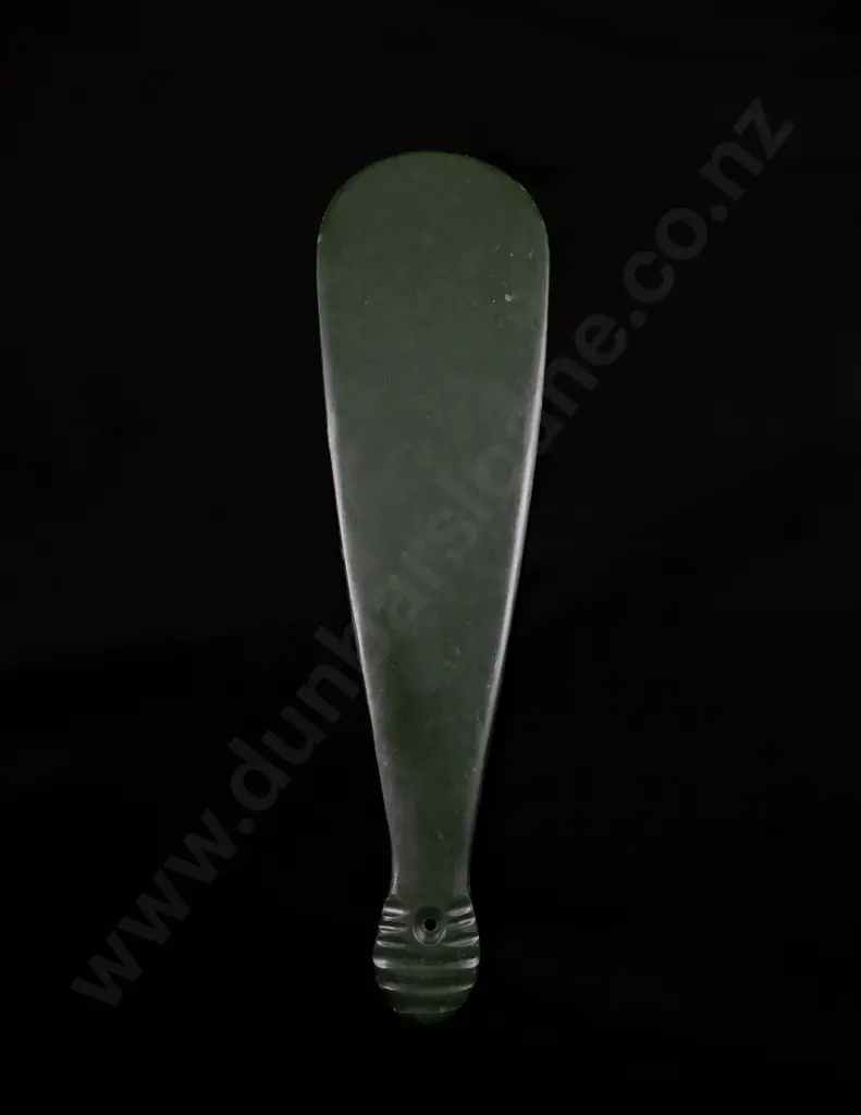 A Large Finely Carved Early 19th Century Mere Pounamu Image 1++