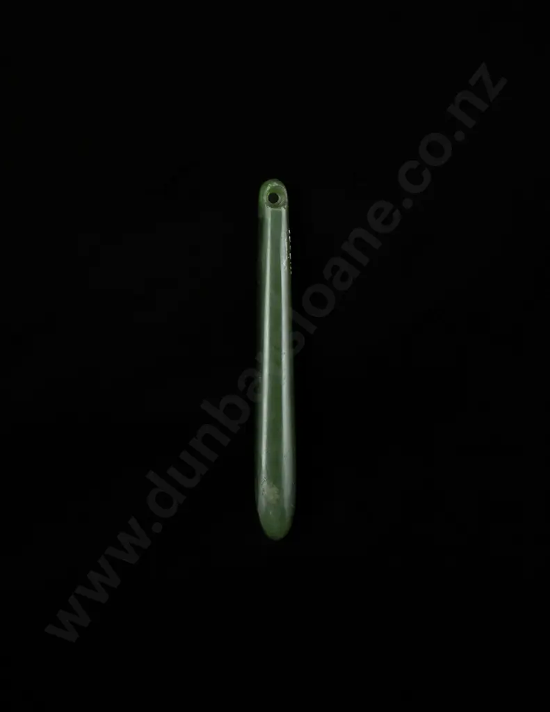 A 19th Century Pounamu Kuru (Pendant) Image 1++