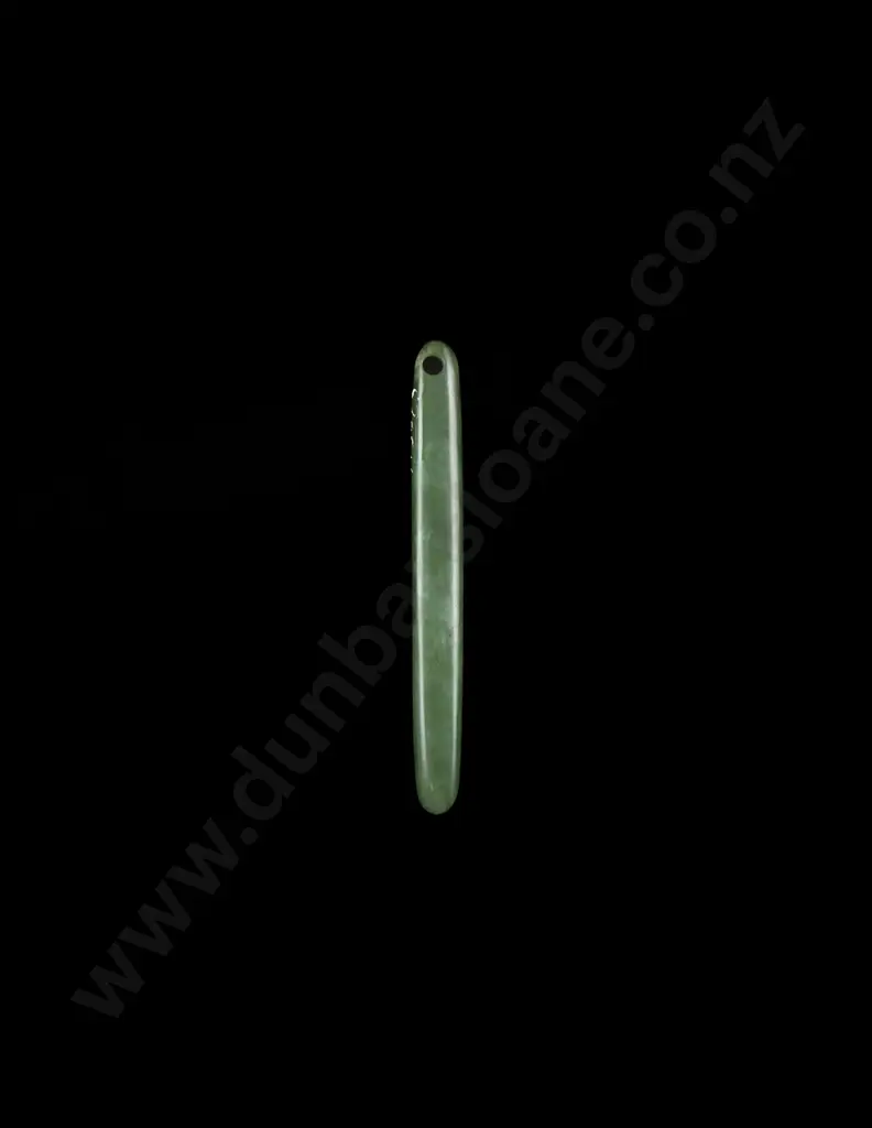 A 19th Century Pounamu Kuru (Pendant) Image 1++