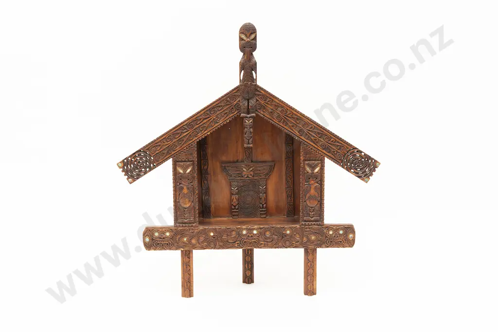An Impressive Late 19th Century Carved Ngāti Tarawhai Model Pataka (Storehouse) Image 1++