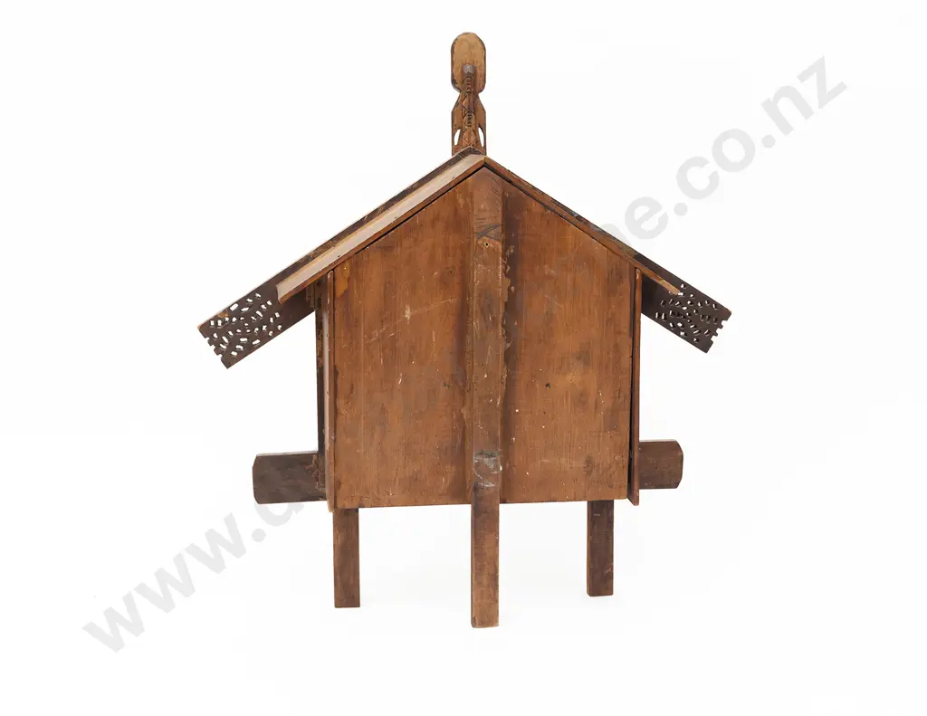 An Impressive Late 19th Century Carved Ngāti Tarawhai Model Pataka (Storehouse) Image 1++