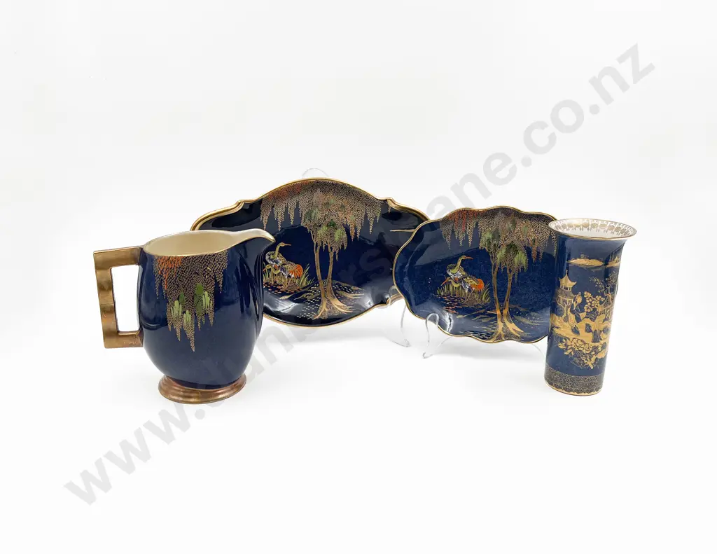 Four Pieces of Assorted Carlton Ware Image 1++