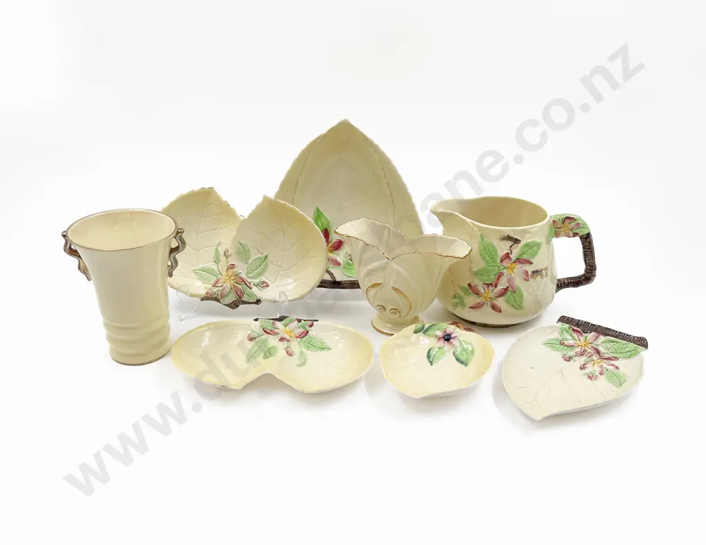 Small Box of Assorted Carlton Ware Image 1++