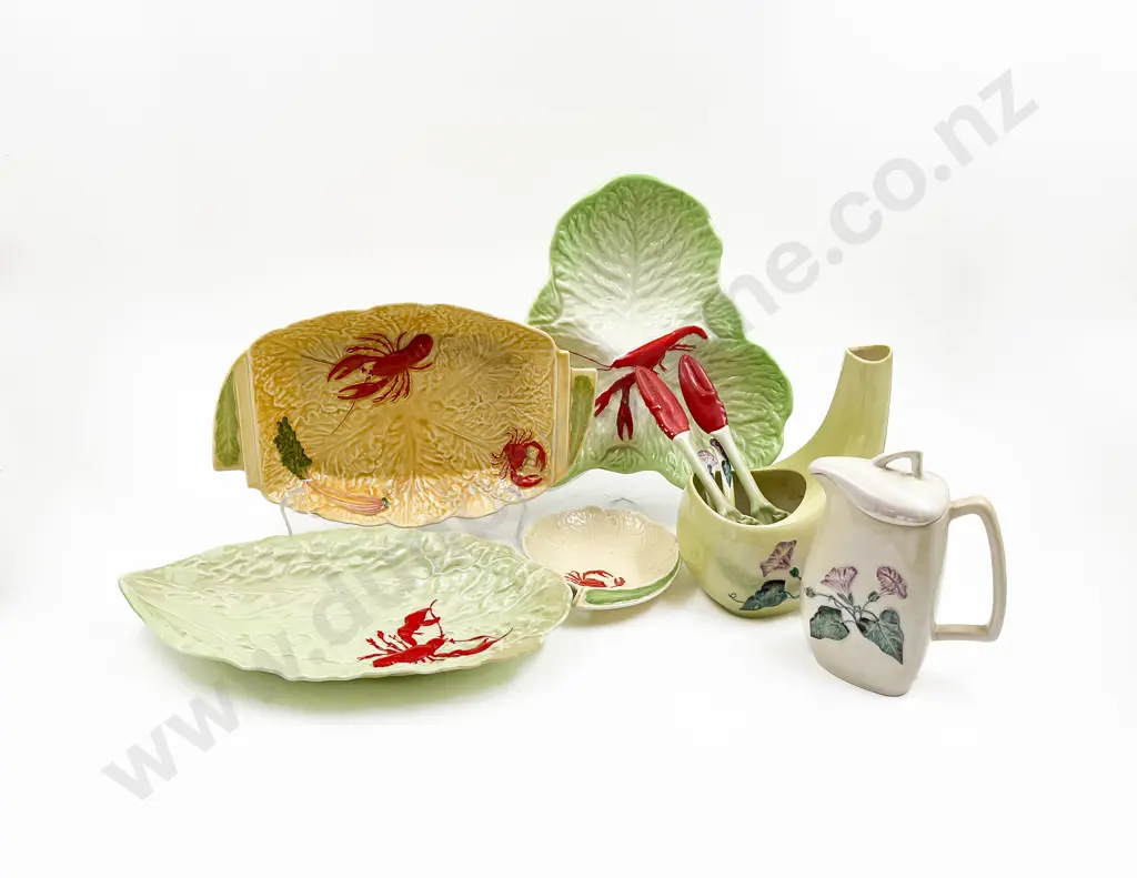 Small Box of Assorted Carlton Ware Image 1++