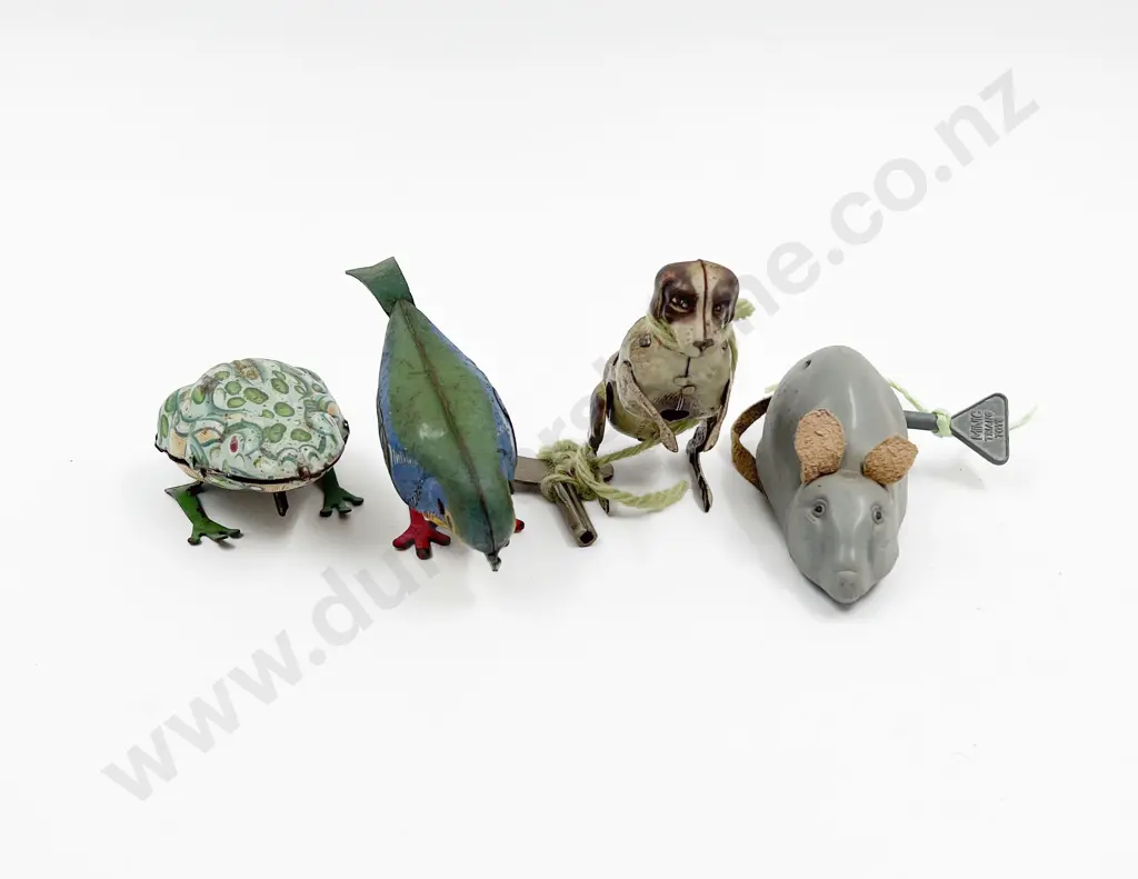Four Assorted Vintage Tin Plate Wind-Up Toys Image 1++