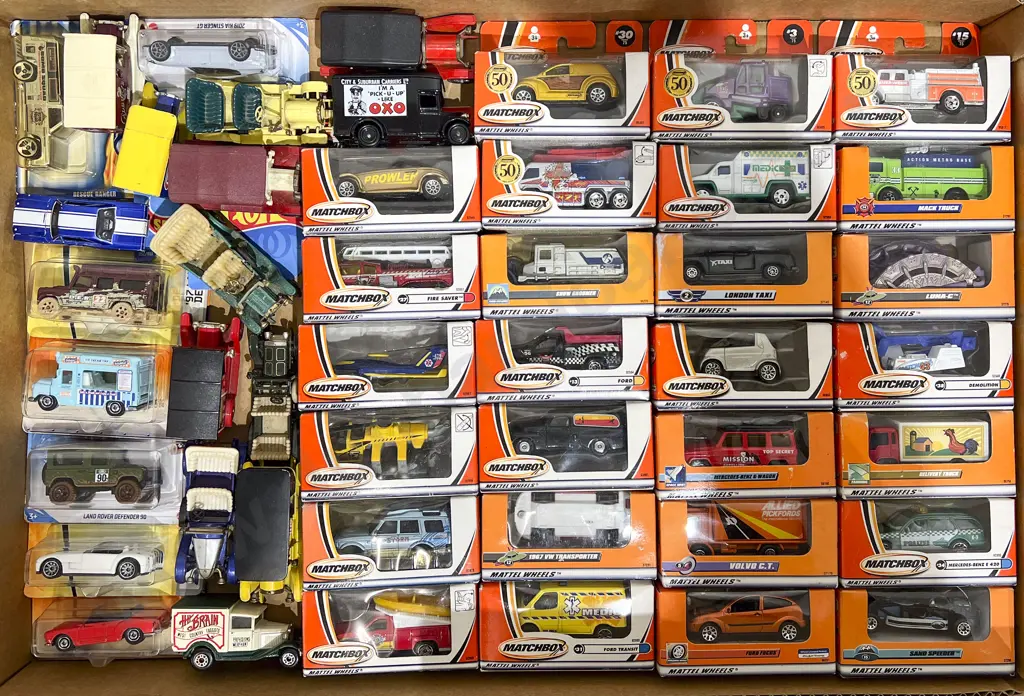 Quantity of Assorted Boxed and Loose Matchbox Toys Image 1++
