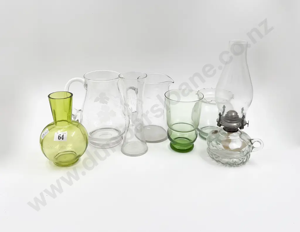 Small Quantity of Assorted Crystal and Glassware Image 1++