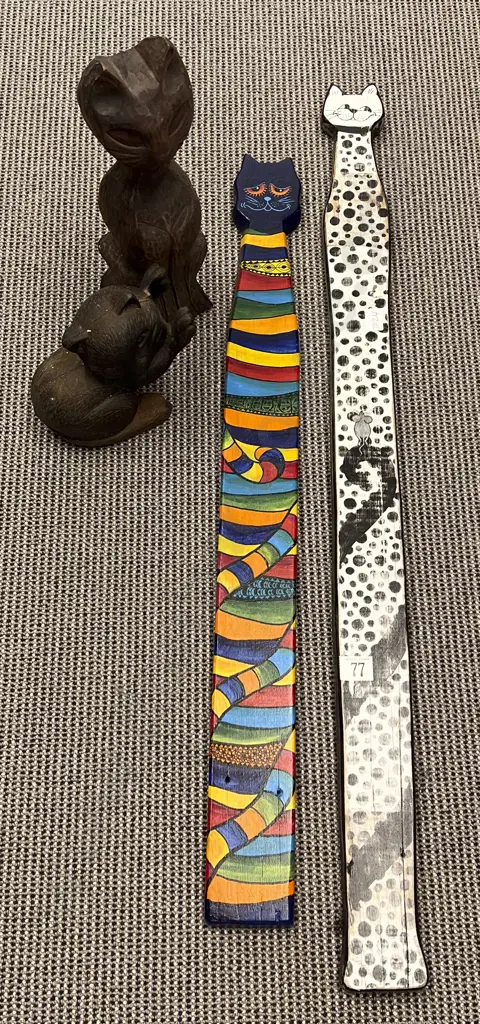 Four Assorted Cat Ornaments Including Wrought Metal Door Stop Image 1++