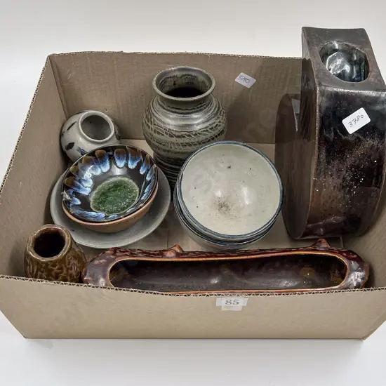Box of Assorted Pottery