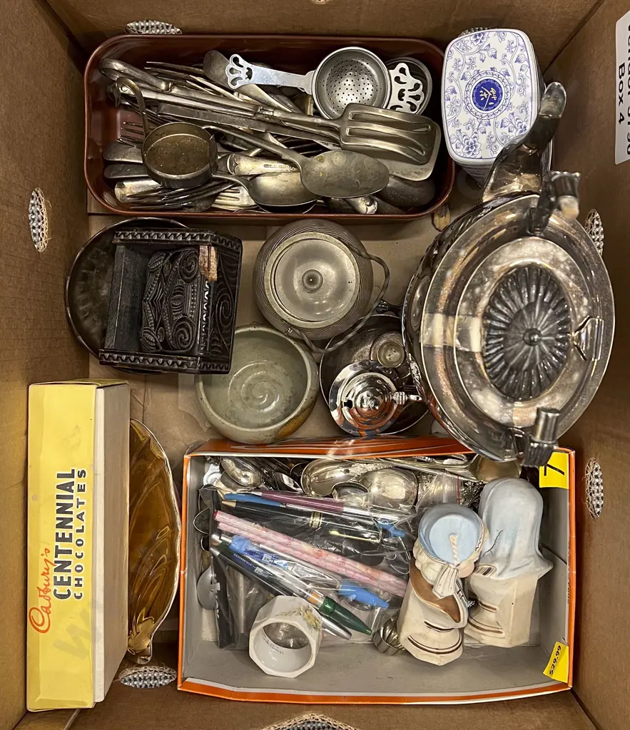 Box of Assorted Including S/P and Cutlery etc Image 1++