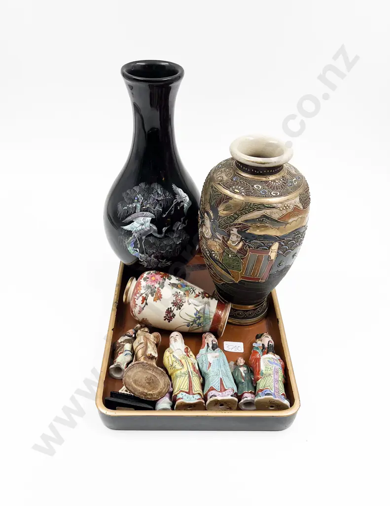 Small Quantity of Assorted Asian Vases and Figures etc Image 1++
