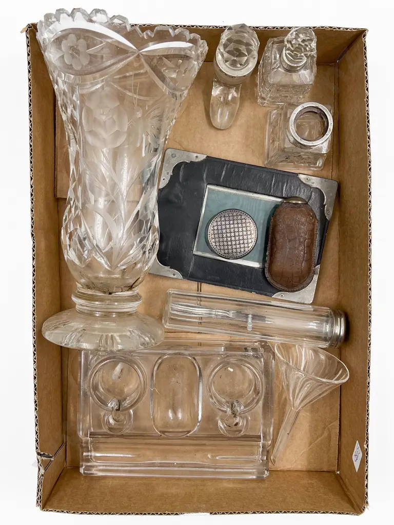 Small Box of Assorted Glassware and Desk Items etc Image 1++