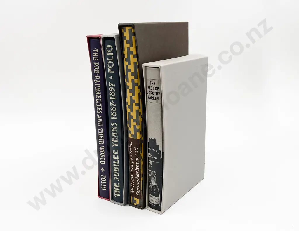 Four Assorted Folio Society Volumes Image 1++