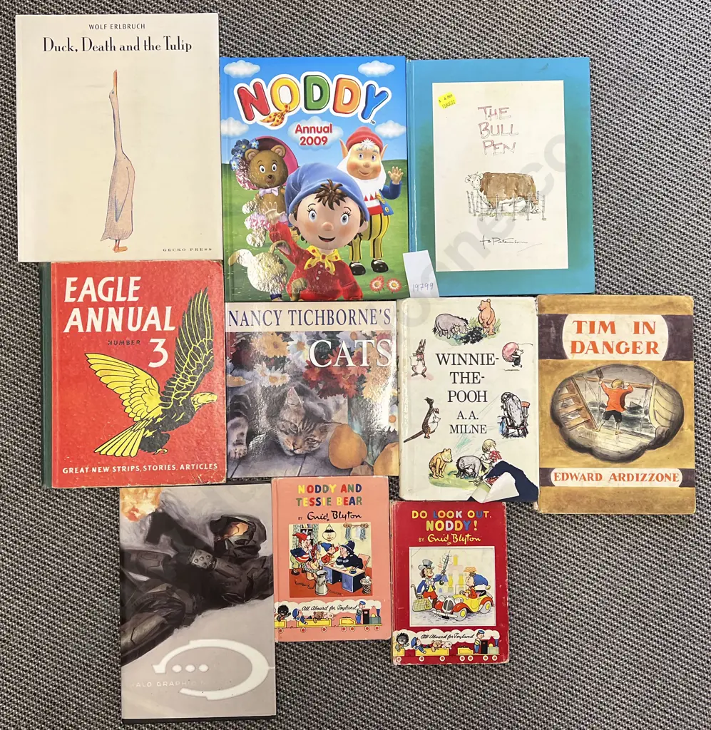 Quantity of Assorted Children's Books (11) Image 1++