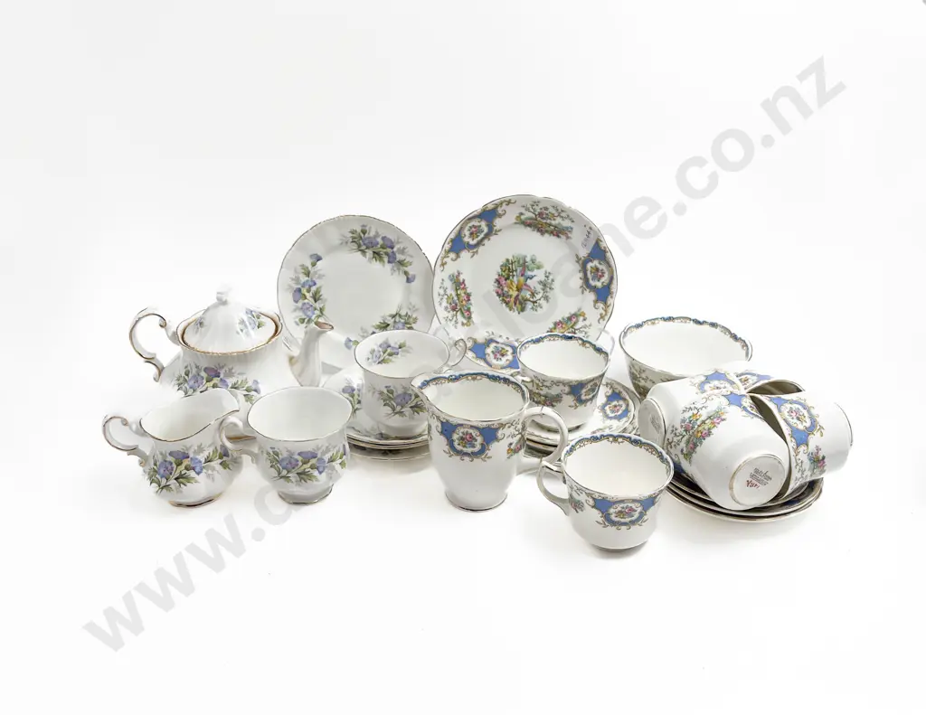 Quantity of Assorted Fancy China Including Teapot Image 1++
