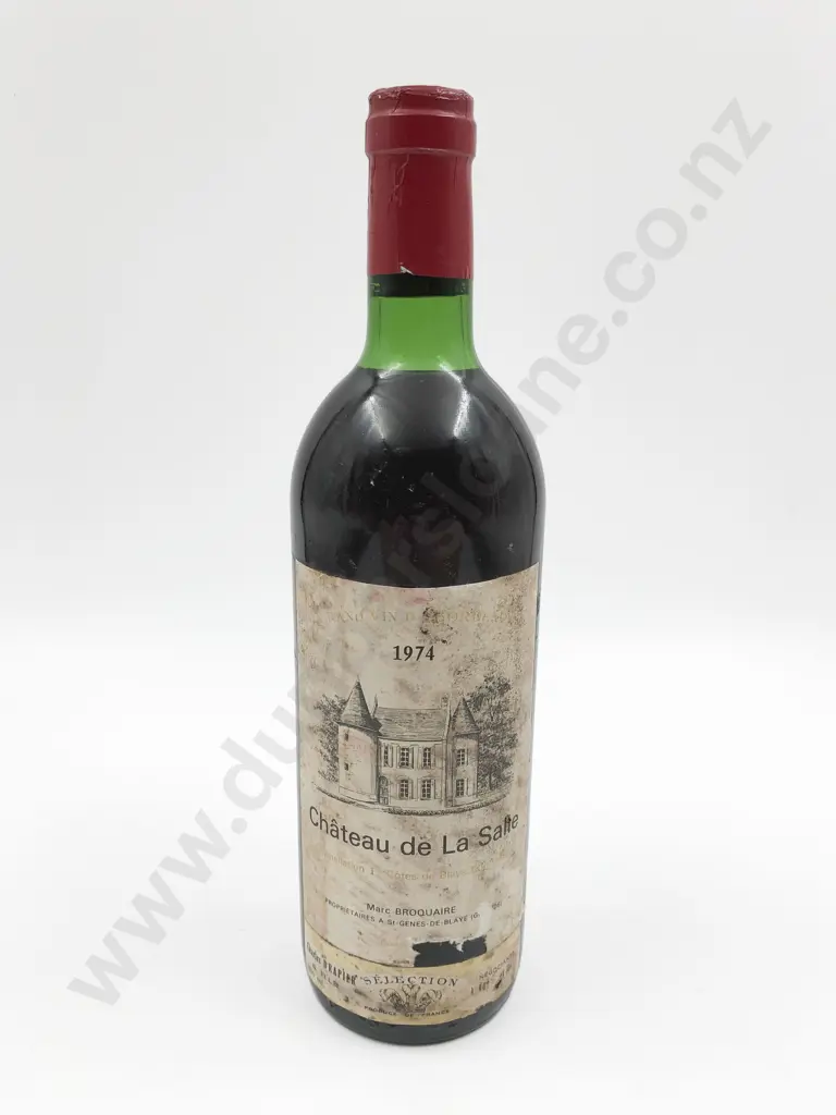 Vintage French Red Image 1++