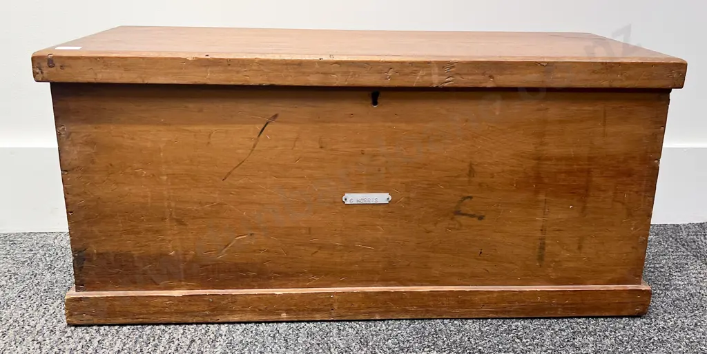 Small Wooden Toolbox Image 1++