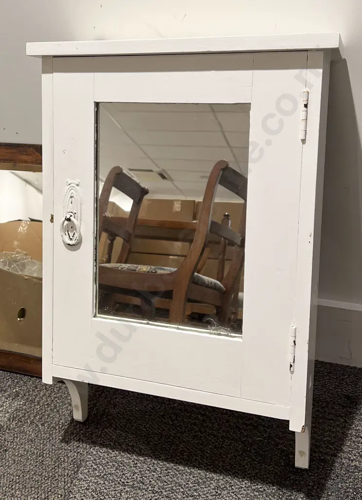 White Painted Mirror Door Bathroom Cabinet Image 1++