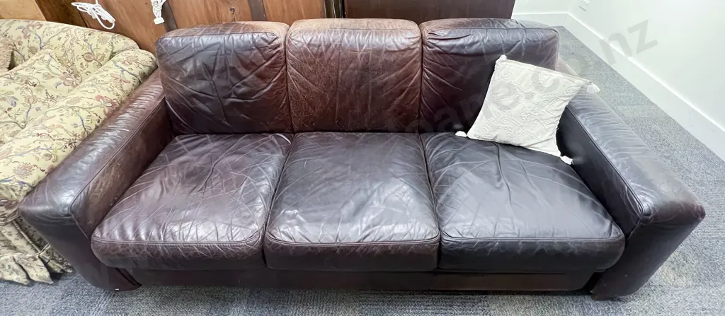 Three Seater Leather Sofa Image 1++
