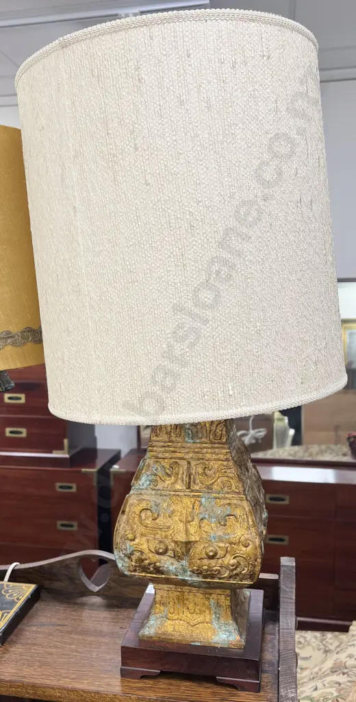 Antique Style Table Lamp and Shade Image 1++