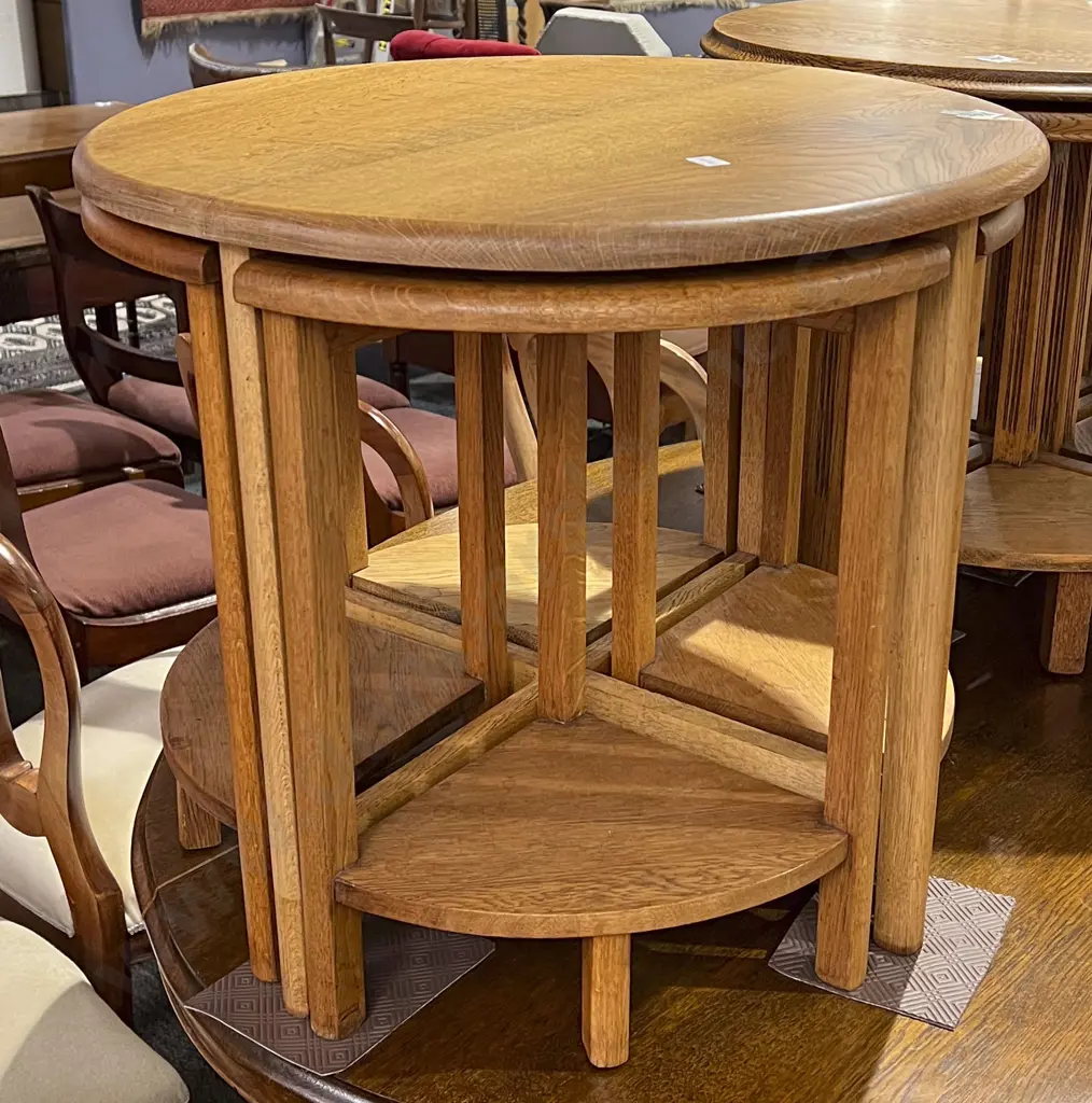 Circular Oak Coffee Table with Four Nesting Side Tables Image 1++