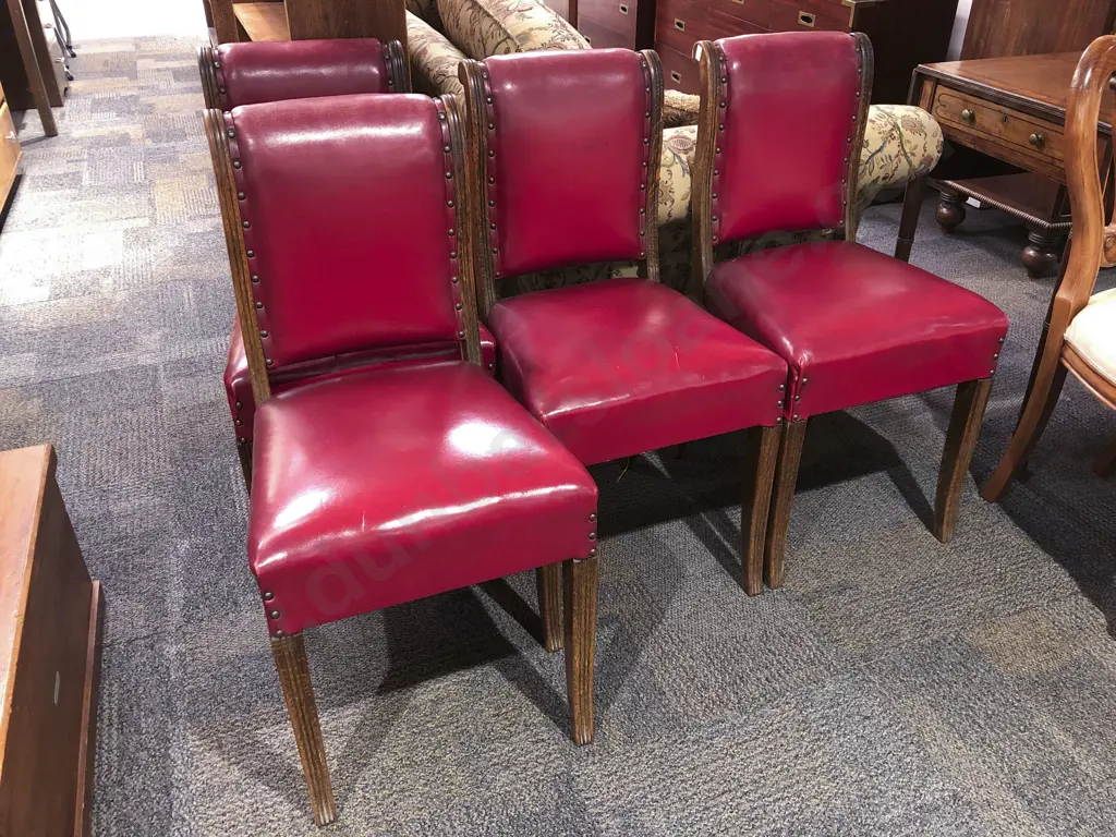 Oval Loo Table Together with Four Oak Framed Dining Chairs Image 1++