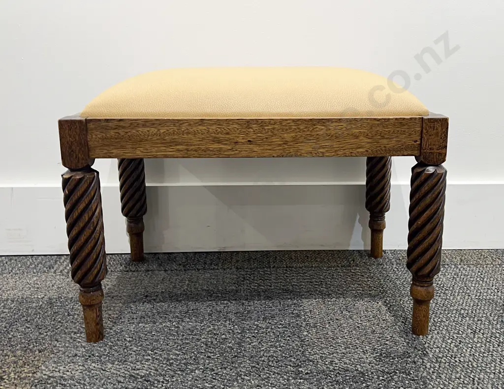 Oak Footstool Image 1++