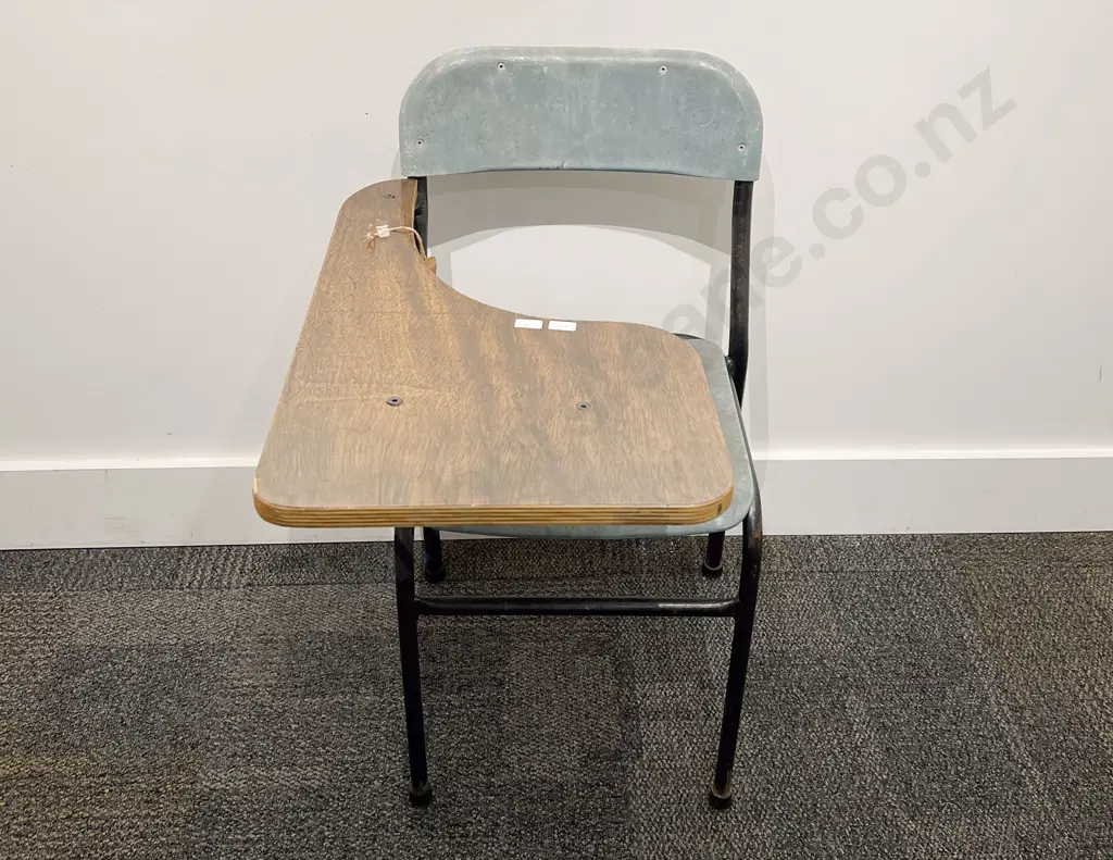 Vintage Classroom Chair/Desk Image 1++