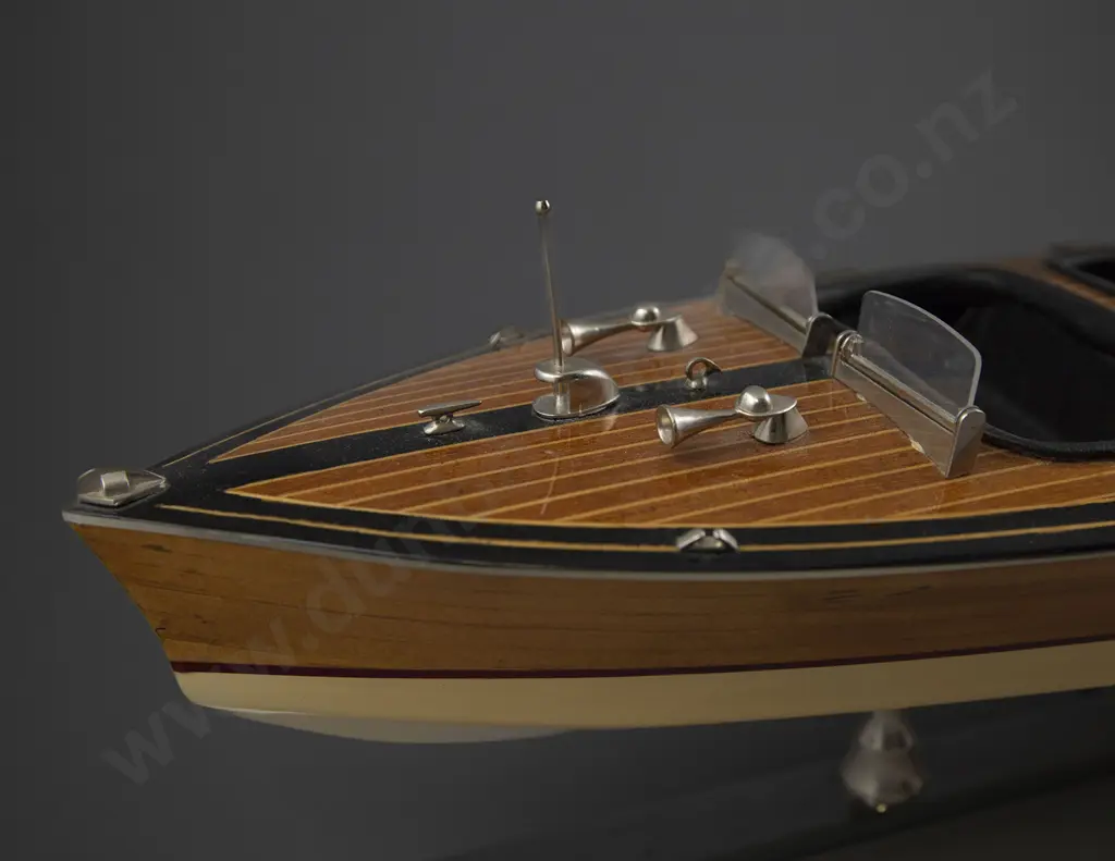 Wooden Model Of A Vintage 3 Cockpit Speedboat Image 1++