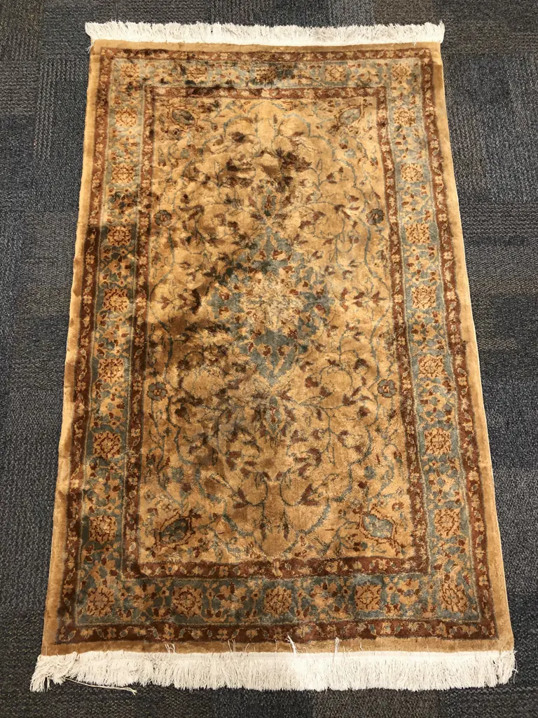 Persian Floor Rug Image 1++