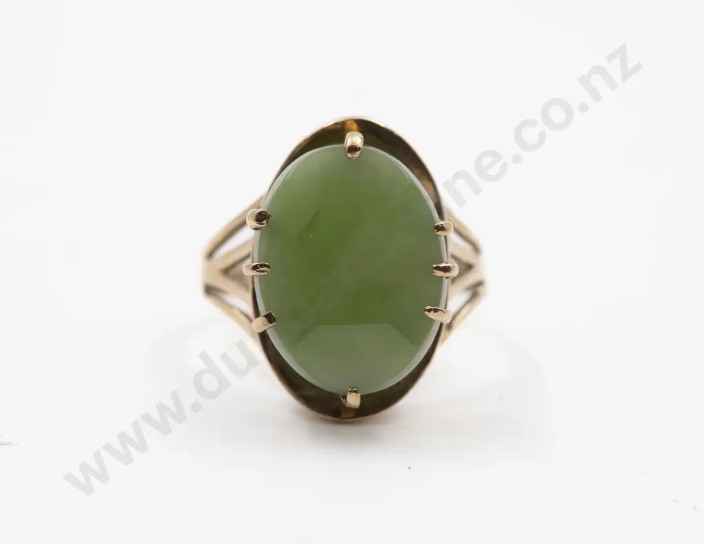 9ct Faceted Oval Panel Dress Ring Image 1++
