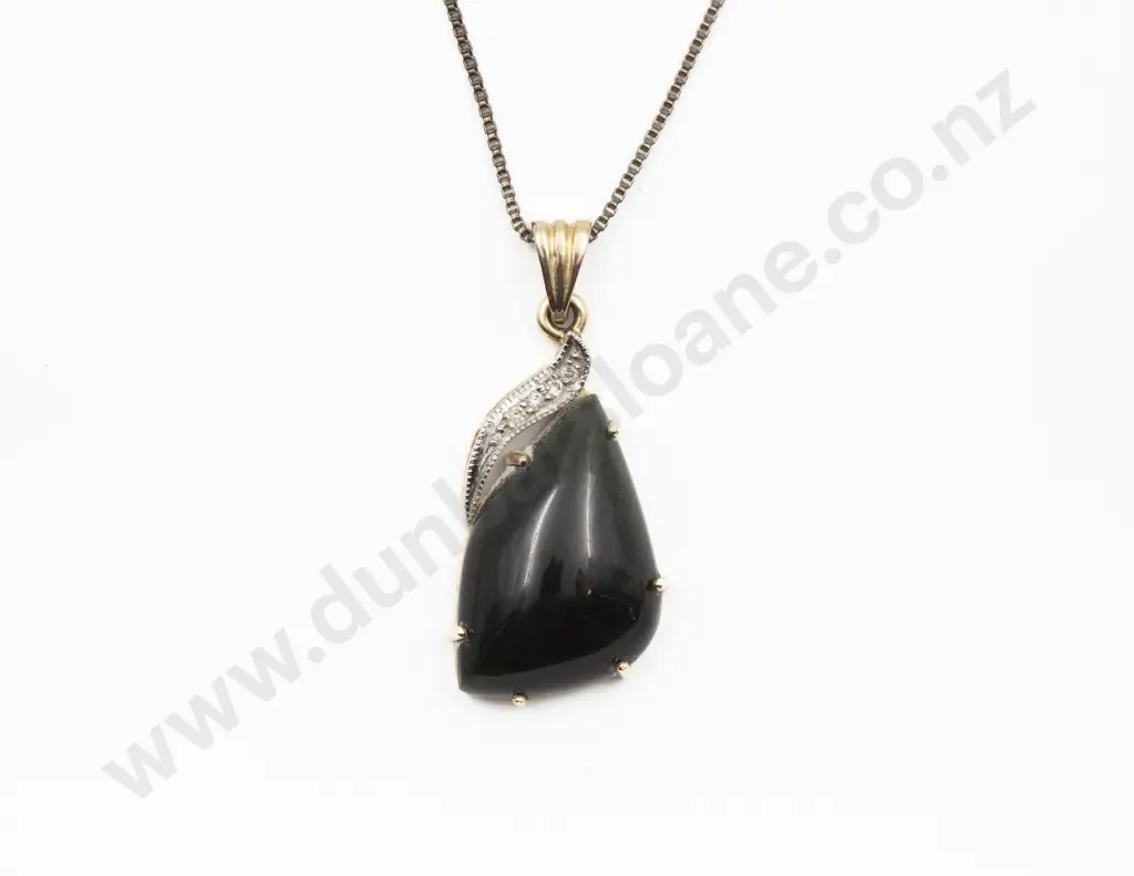 14ct Pear Drop Greenstone and Diamond Panel Pendant Image 1++