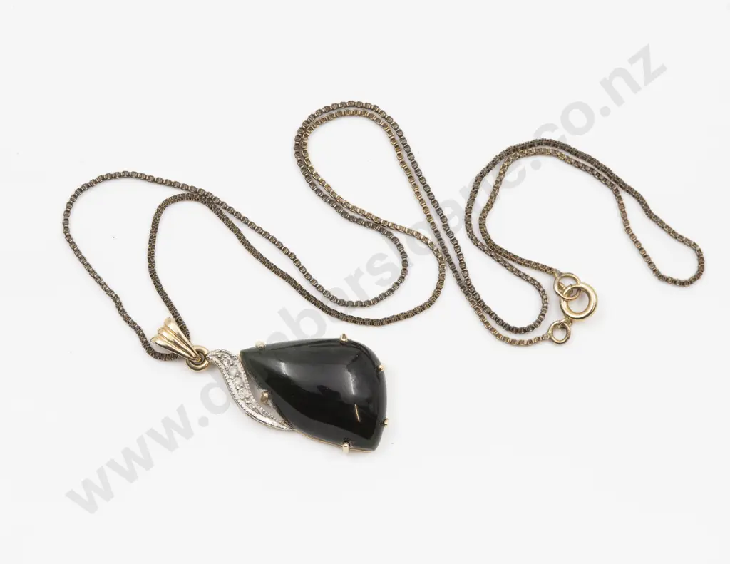 14ct Pear Drop Greenstone and Diamond Panel Pendant Image 1++