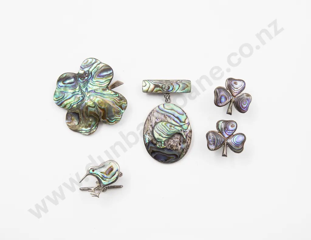 NZ S/S and Paua Lucky Four Leaf Clover Brooch Image 1++