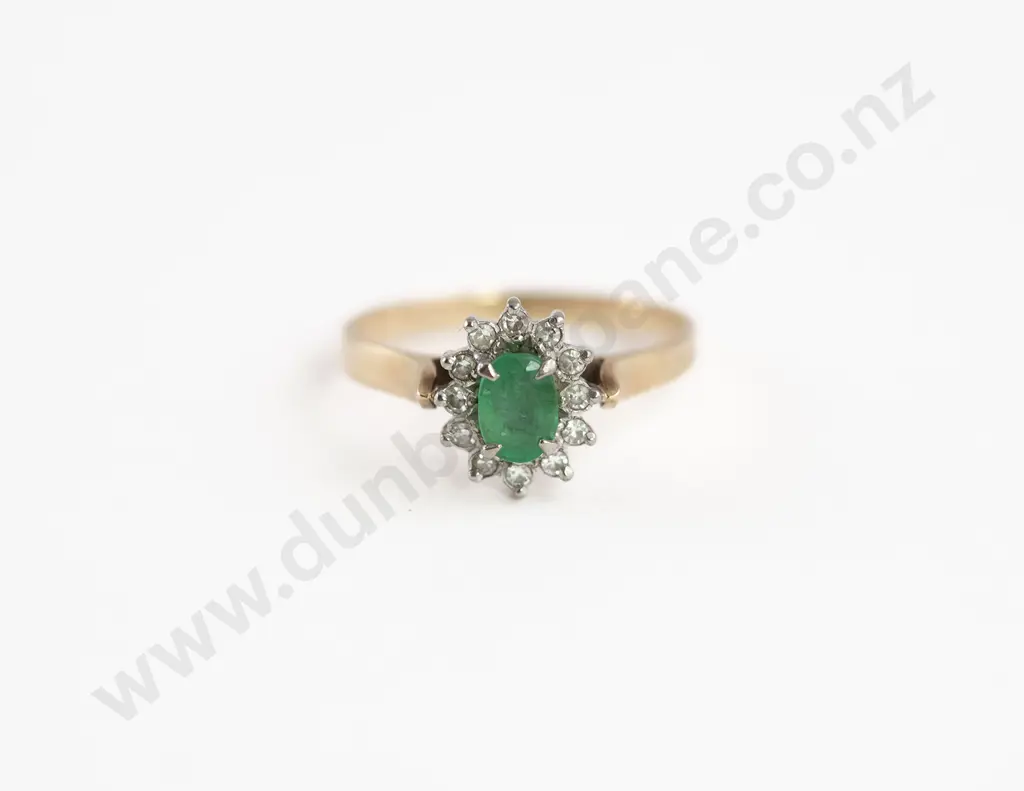 9ct 13stone Emerald and Diamond Cluster Ring Image 1++
