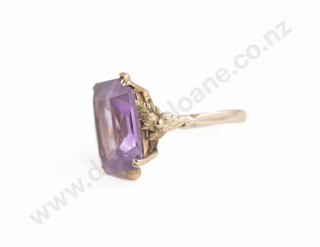 9ct Single Amethyst Dress Ring Image 1++