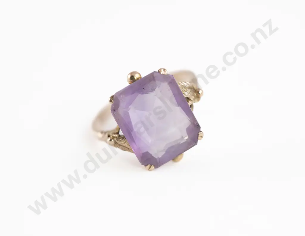 9ct Single Amethyst Dress Ring Image 1++