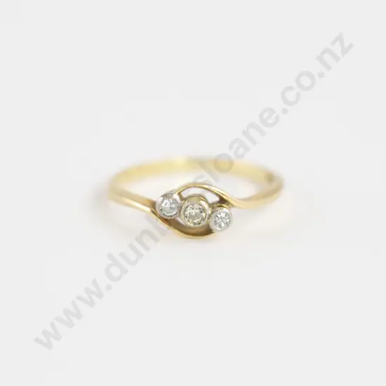 Vintage 18ct & Platinum Three Stone Diamond Ring