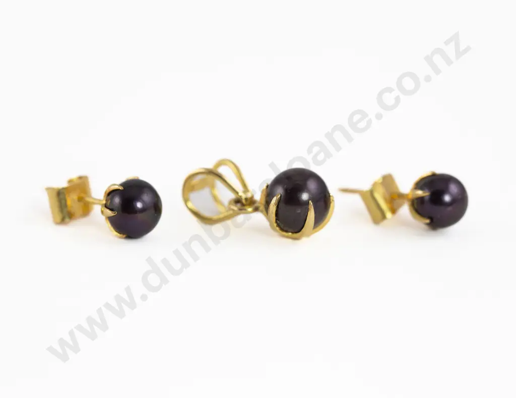 22ct Single Black Pearl Pendant Image 1++